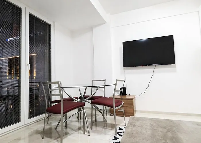 Daire Lungro's Diamond *